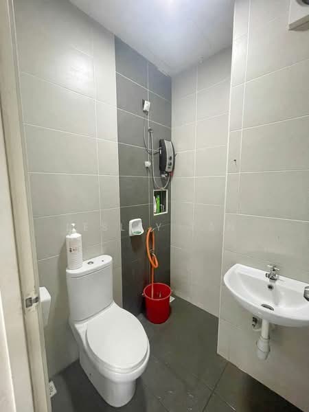 Mutiara Rini untuk Untuk Dijual - RM 980,000, Mac 2026 - Bathroom - PropertyGuru.com.my