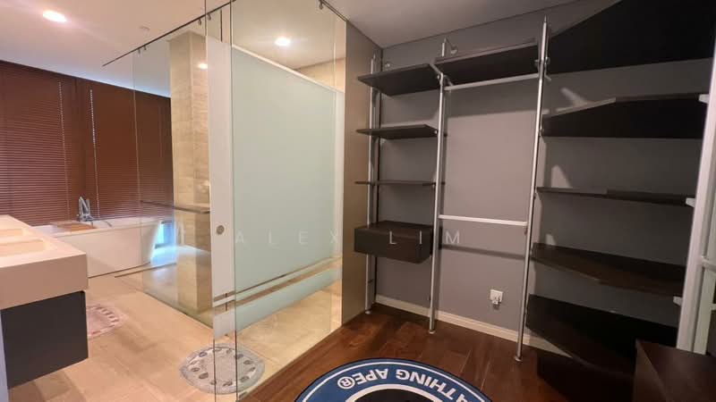Kondominium untuk Disewa di Shorefront Residences - Alex Lim - Bathroom - PropertyGuru.com.my