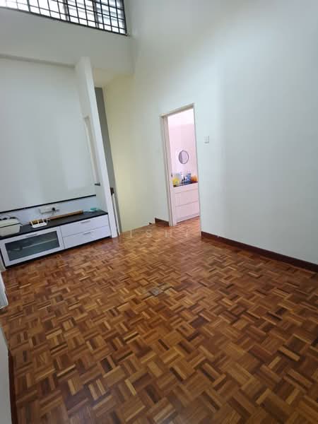 2-storey Terraced House for Sale in Bandar Putra (Kulai) - Shishi . - Living Room - PropertyGuru.com.my