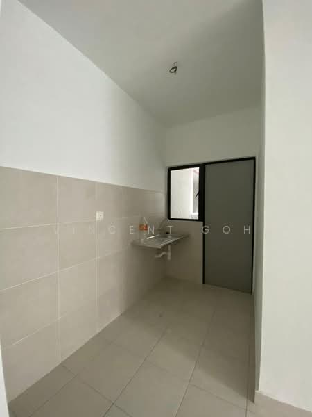 Flora Residency untuk Untuk Dijual - RM 350,000, Mac 2026 - Kitchen - PropertyGuru.com.my
