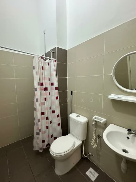 2-storey Terraced House for Rent in Taman Sri Penawar (Pengerang) - Penny Koi - Bathroom - PropertyGuru.com.my