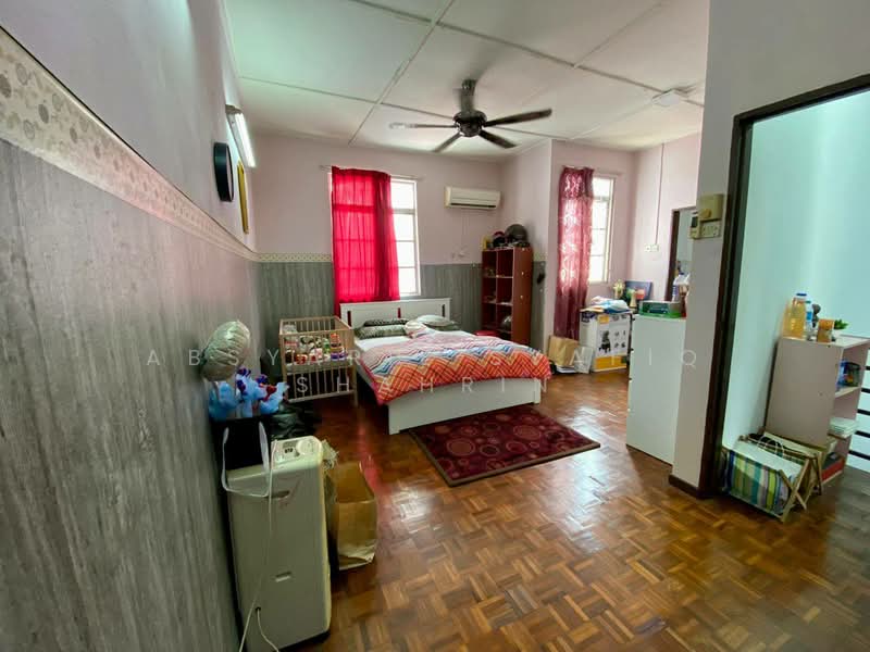 Usj 1 untuk Untuk Dijual - RM 610,000, Mac 2026 - Bedroom - PropertyGuru.com.my