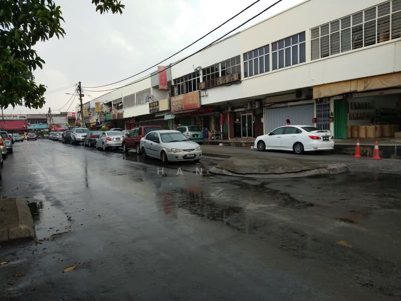 Shop for Sale in Taman Overseas Union (Taman Oug) (Jalan Klang Lama (Old Klang Road)) - Han . - Exterior - PropertyGuru.com.my