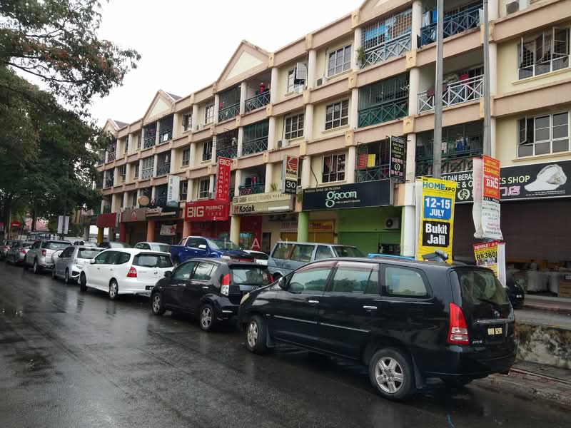 Shop for Sale in Taman Overseas Union (Taman Oug) (Jalan Klang Lama (Old Klang Road)) - Han . - Exterior - PropertyGuru.com.my