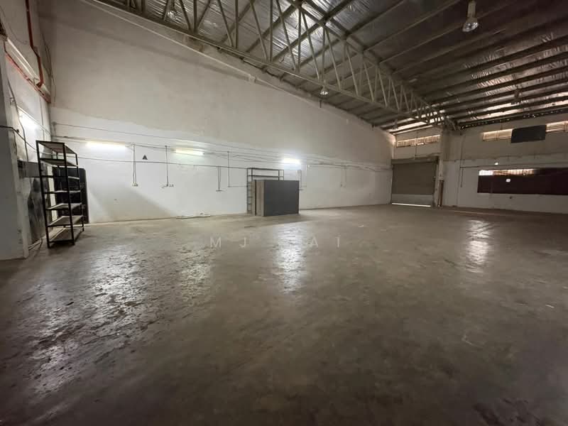 Factory for Rent in Taman Desa Cemerlang (Ulu Tiram) - MJ Lai - Interior - PropertyGuru.com.my