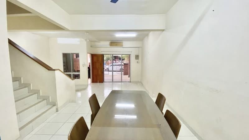 2-storey Terraced House for Sale in Alam Budiman (Shah Alam) - Alif Saad - Interior - PropertyGuru.com.my