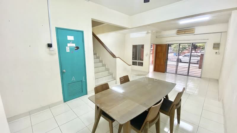 2-storey Terraced House for Sale in Alam Budiman (Shah Alam) - Alif Saad - Dining Room - PropertyGuru.com.my