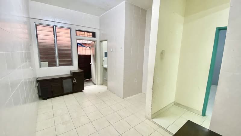 2-storey Terraced House for Sale in Alam Budiman (Shah Alam) - Alif Saad - Interior - PropertyGuru.com.my