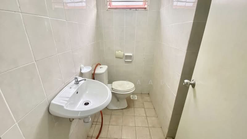 2-storey Terraced House for Sale in Alam Budiman (Shah Alam) - Alif Saad - Bathroom - PropertyGuru.com.my