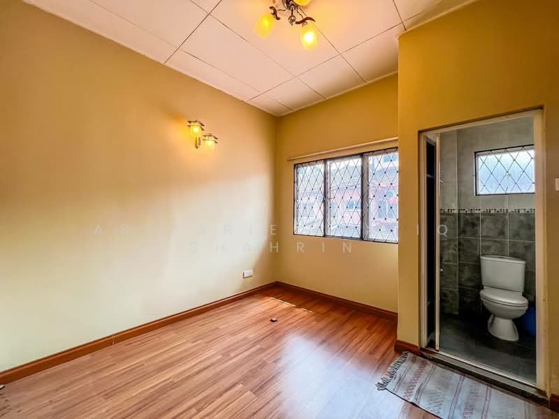 2-storey Terraced House for Sale in Seksyen 7 (Shah Alam) - Absyarie Syafiq Shahrin - Bathroom - PropertyGuru.com.my