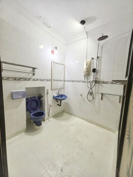 2-storey Terraced House for Sale in Taman Ungku Tun Aminah (Skudai) - Lesley Tan - Bathroom - PropertyGuru.com.my