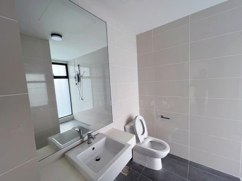 Southkey Mosaic untuk Untuk Disewa - RM 1,800 /bulan, Mac 2026 - Bathroom - PropertyGuru.com.my