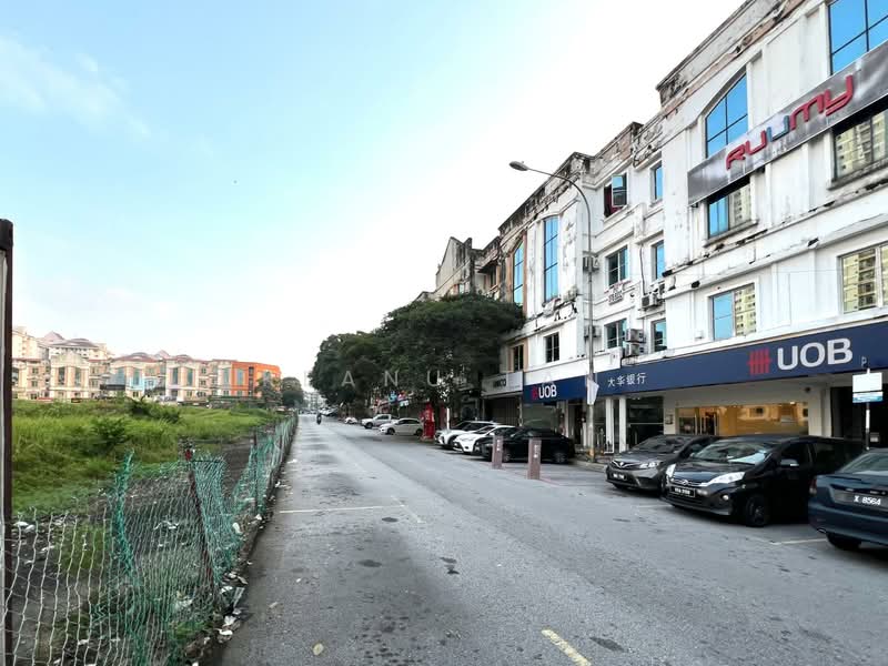 [1st Floor] Medan Putra Business Centre untuk Untuk Disewa - RM 1,400 /bulan, Mac 2026 - Exterior - PropertyGuru.com.my