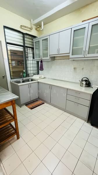 Apartment for Sale at Pangsapuri Lagoon Perdana - Ahmad Muslim - Kitchen - PropertyGuru.com.my