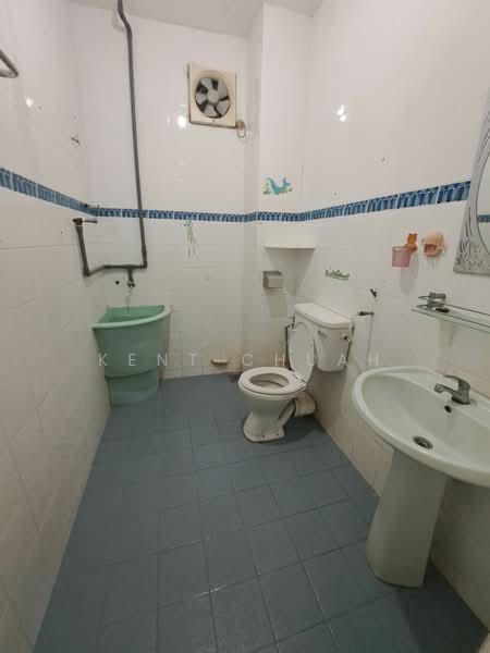 2-storey Terraced House for Rent in Taman Segar Indah (Butterworth) - Kent Chuah - Bathroom - PropertyGuru.com.my