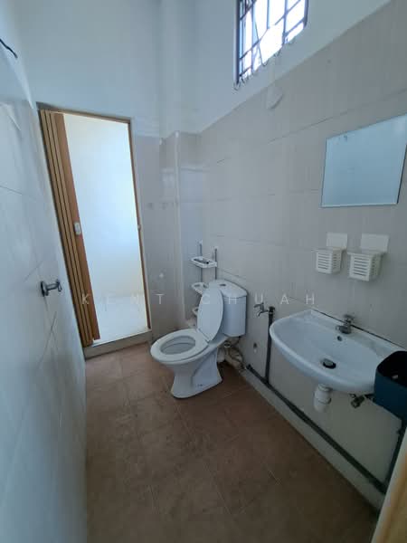 2-storey Terraced House for Rent in Taman Segar Indah (Butterworth) - Kent Chuah - Bathroom - PropertyGuru.com.my