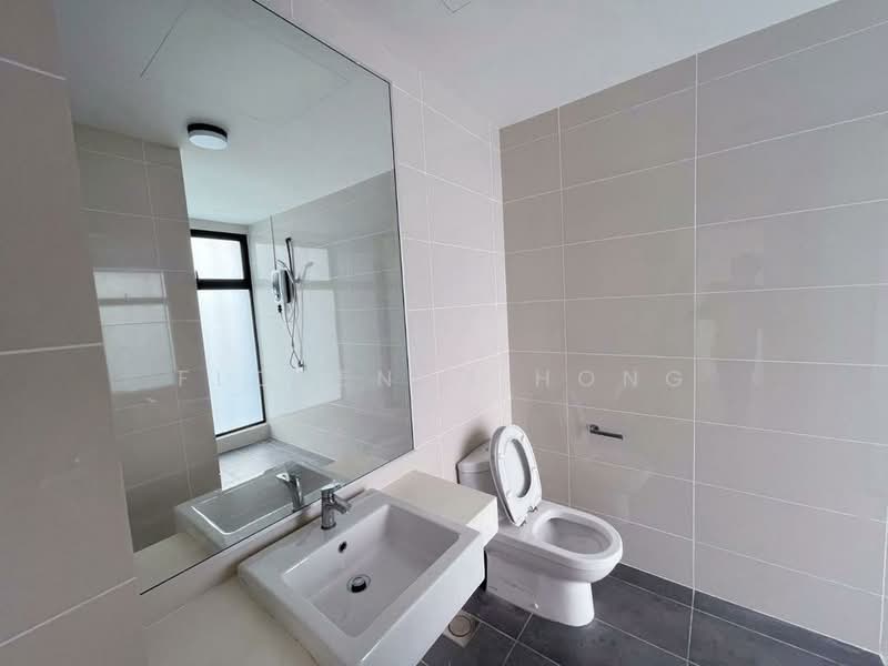 Southkey Mosaic untuk Untuk Disewa - RM 1,800 /bulan, Mac 2026 - Bathroom - PropertyGuru.com.my