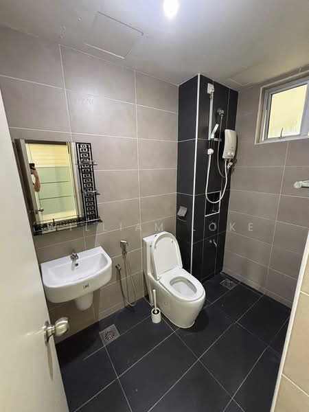 D'Putra Suites untuk Untuk Disewa - RM 2,700 /bulan, Mac 2026 - Bathroom - PropertyGuru.com.my