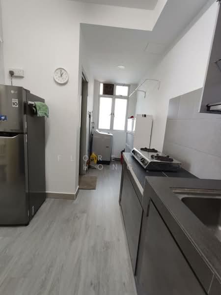 D'Ambience Residences (Pangsapuri Ikatan Flora) untuk Untuk Disewa - RM 1,800 /bulan, Mac 2026 - Kitchen - PropertyGuru.com.my