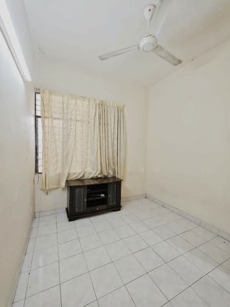 2-storey Terraced House for Rent in Bandar Tasek Mutiara (Simpang Ampat) - Jie Ying - Living Room - PropertyGuru.com.my