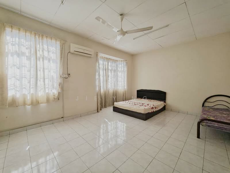 2-storey Terraced House for Rent in Bandar Tasek Mutiara (Simpang Ampat) - Jie Ying - Bedroom - PropertyGuru.com.my