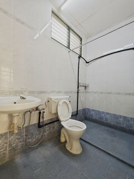 2-storey Terraced House for Rent in Bandar Tasek Mutiara (Simpang Ampat) - Jie Ying - Bathroom - PropertyGuru.com.my