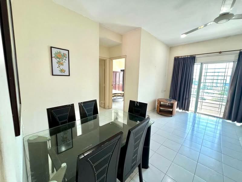 Apartment for Rent at University Place (Plaza Ivory) - Gan Chun Kai - Dining Room - PropertyGuru.com.my