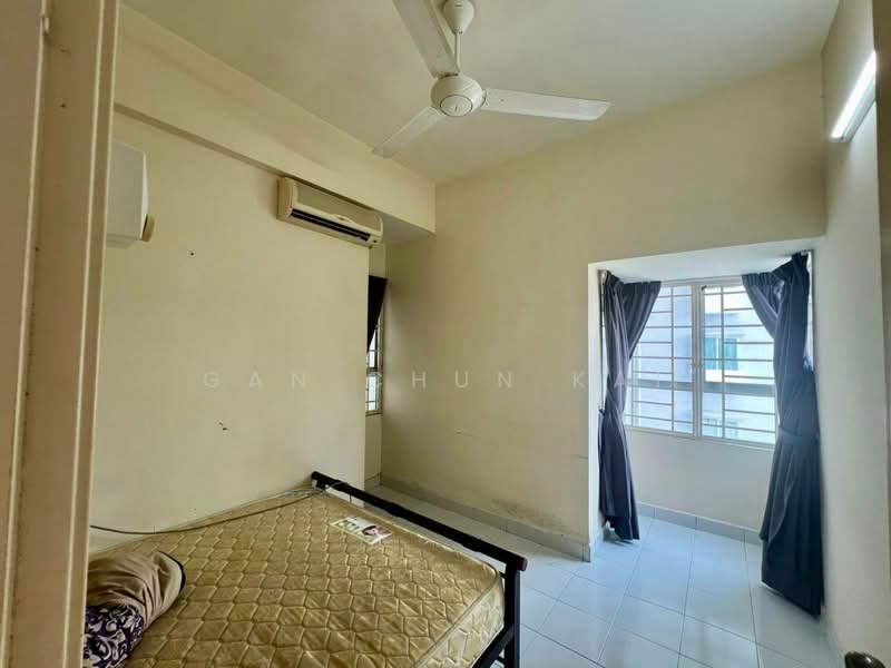 Apartment for Rent at University Place (Plaza Ivory) - Gan Chun Kai - Bedroom - PropertyGuru.com.my