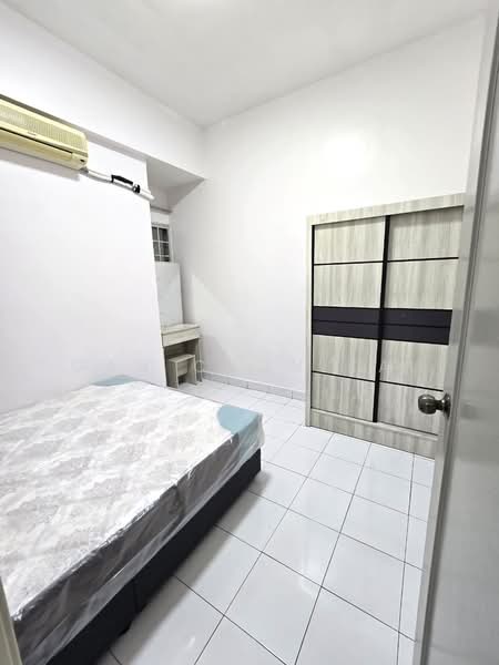 Apartment for Rent at University Place (Plaza Ivory) - Gan Chun Kai - PropertyGuru.com.my