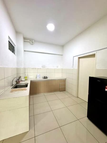 Kondominium untuk Disewa di Starhill Luxury Residence - Gan Chun Kai - Kitchen - PropertyGuru.com.my