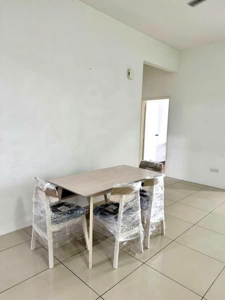 Kondominium untuk Disewa di Starhill Luxury Residence - Gan Chun Kai - Dining Room - PropertyGuru.com.my