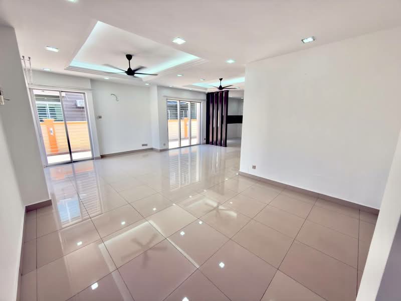 Taman Desa Mas untuk Untuk Dijual - RM 695,000, Mac 2026 - Living Room - PropertyGuru.com.my