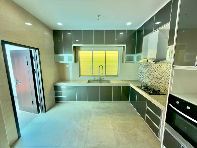 Taman Desa Mas untuk Untuk Dijual - RM 695,000, Mac 2026 - Kitchen - PropertyGuru.com.my