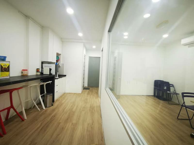 Shop / Office for Sale in Cyberjaya (Selangor) - Syafiq Hushim - Pantry - PropertyGuru.com.my
