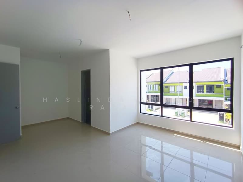 2-storey Terraced House for Rent in Bangi (Selangor) - Haslinda Ahmad Razali - Living Room - PropertyGuru.com.my