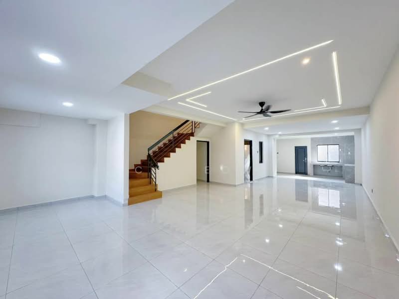 2-storey Terraced House for Sale in Taman Megah Ria (Masai) - Ck Leow - Living Room - PropertyGuru.com.my