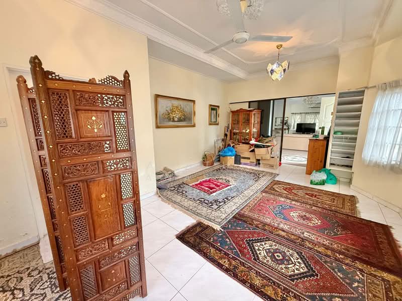 Bungalow for Sale in SS19 (Subang Jaya) - Nahathir Shahabudin - Living Room - PropertyGuru.com.my
