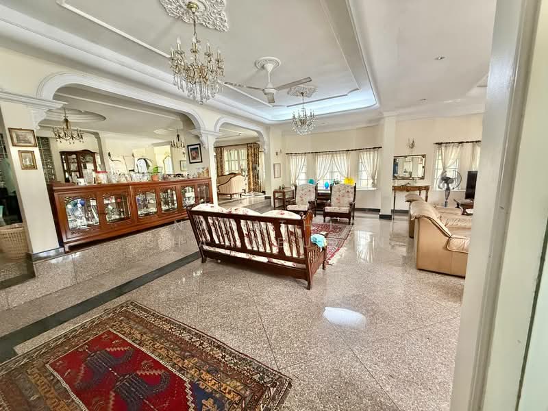 Bungalow for Sale in SS19 (Subang Jaya) - Nahathir Shahabudin - Living Room - PropertyGuru.com.my