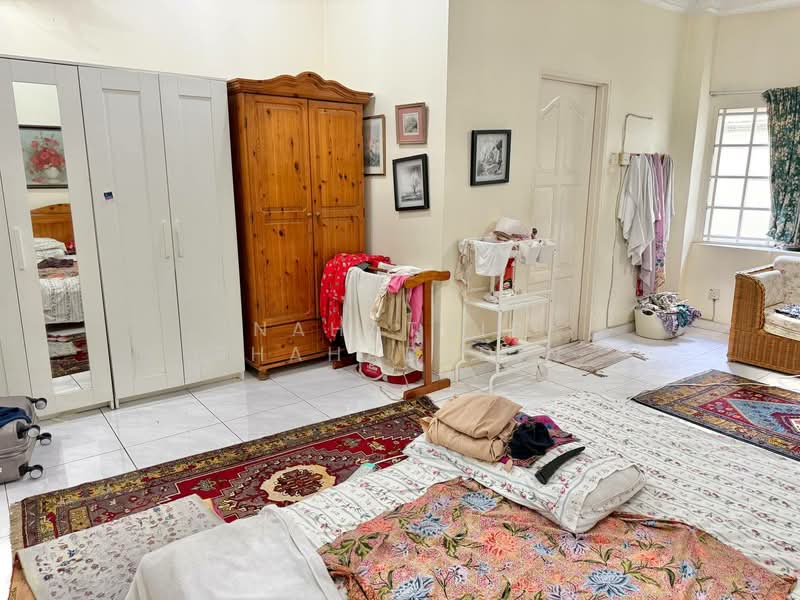 Bungalow for Sale in SS19 (Subang Jaya) - Nahathir Shahabudin - Bedroom - PropertyGuru.com.my