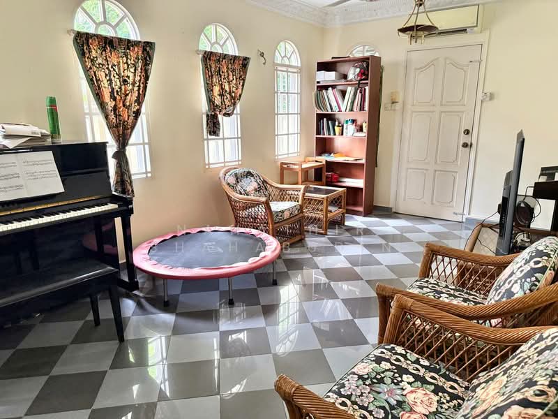 Bungalow for Sale in SS19 (Subang Jaya) - Nahathir Shahabudin - Living Room - PropertyGuru.com.my