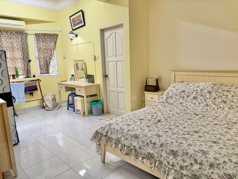 Bungalow for Sale in SS19 (Subang Jaya) - Nahathir Shahabudin - Bedroom - PropertyGuru.com.my