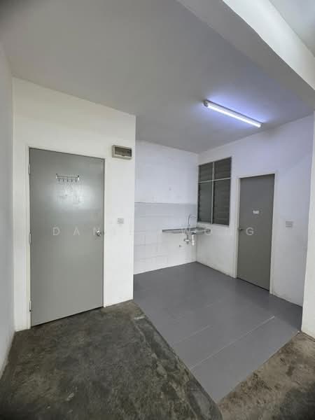 Apartment for Rent at Flora Damai - Daniel Wong - Kitchen - PropertyGuru.com.my