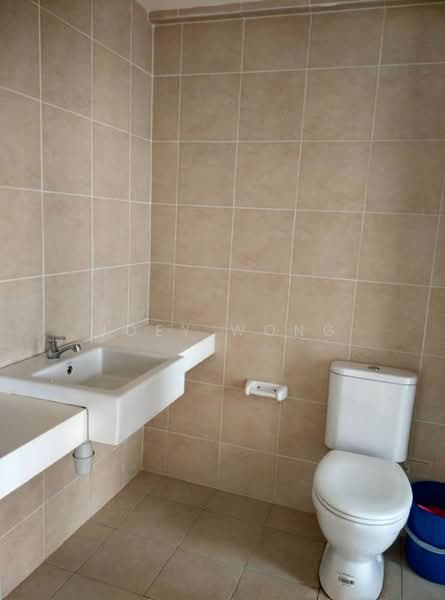 Condominium for Sale at Casa Tropika - Joey Wong - Bathroom - PropertyGuru.com.my