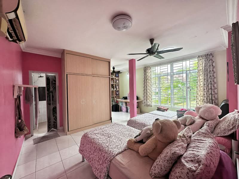 Double storey corner lot for sale at mutiara rini untuk Untuk Dijual - RM 830,000, Mac 2026 - PropertyGuru.com.my