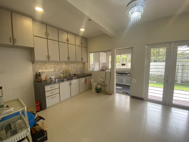 Seksyen 17 untuk Untuk Dijual - RM 2,350,000, Mac 2026 - Kitchen - PropertyGuru.com.my