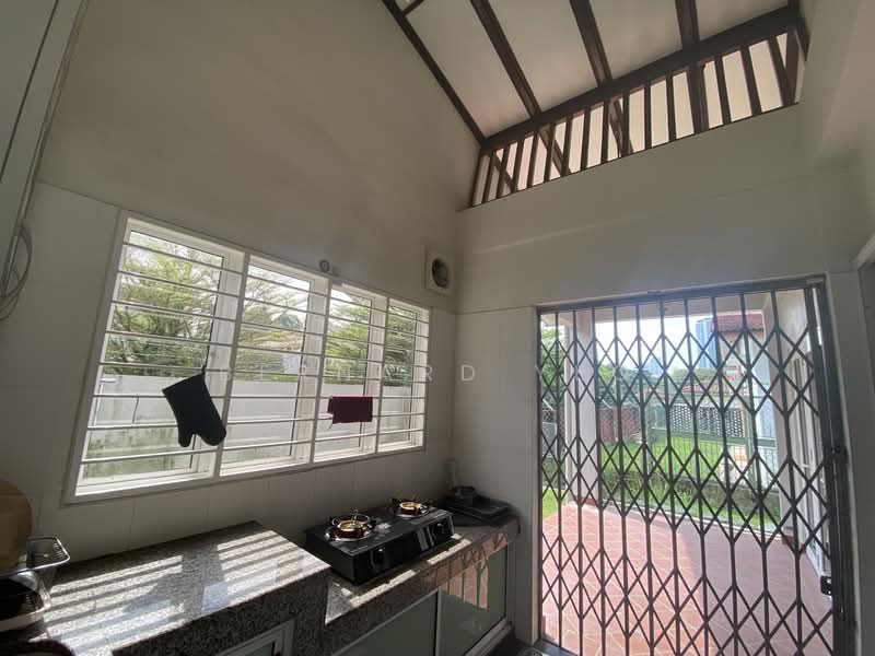 Seksyen 17 untuk Untuk Dijual - RM 2,350,000, Mac 2026 - Kitchen - PropertyGuru.com.my