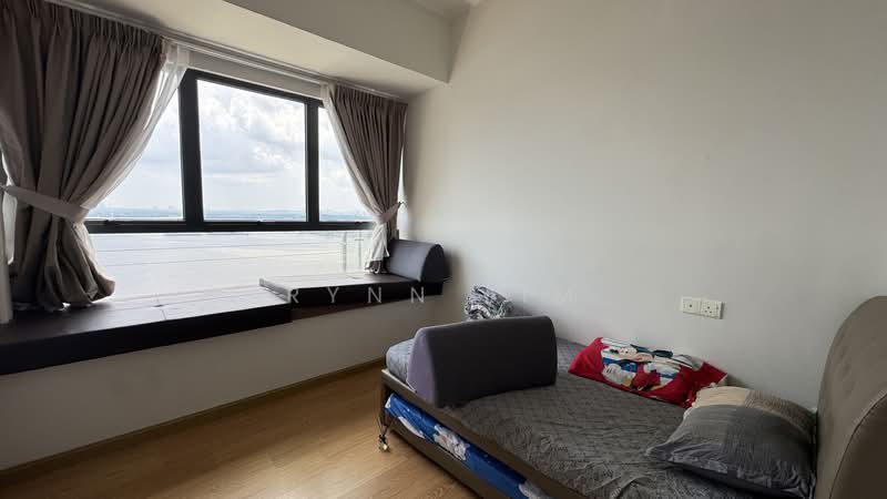 Condominium for Rent at Bay Laurel @ Country Garden Danga Bay - Rynn Lim - Bedroom - PropertyGuru.com.my