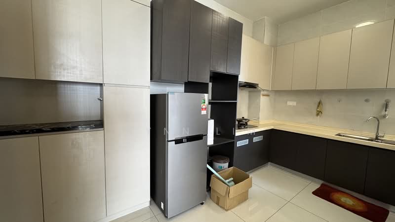 Condominium for Rent at Bay Laurel @ Country Garden Danga Bay - Rynn Lim - Kitchen - PropertyGuru.com.my