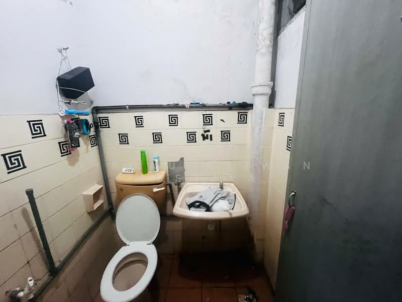 Bandar Baru Selayang untuk Untuk Dijual - RM 599,000, Mac 2026 - Bathroom - PropertyGuru.com.my