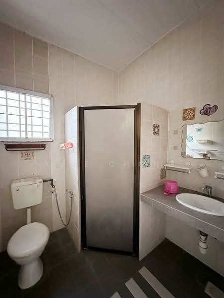 Bungalow for Sale in Desa Putra Indah (Ipoh) - Amie Chong - Bathroom - PropertyGuru.com.my